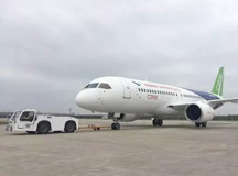 終于等到你!國產(chǎn)大型客機(jī)今天首飛成功!——良時人向中國大飛機(jī)制造者致敬！