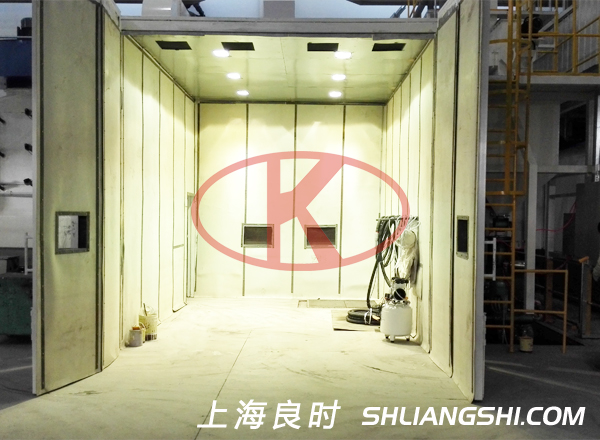 汽車配件鋁合金件環(huán)保自動噴砂房系統(tǒng)設(shè)備