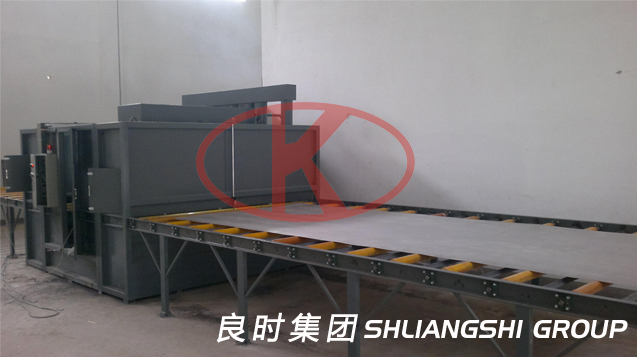 鋁板自動(dòng)噴砂機(jī)